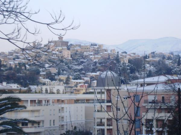 HAUT DE CAGNES SOUS LA NEIGE